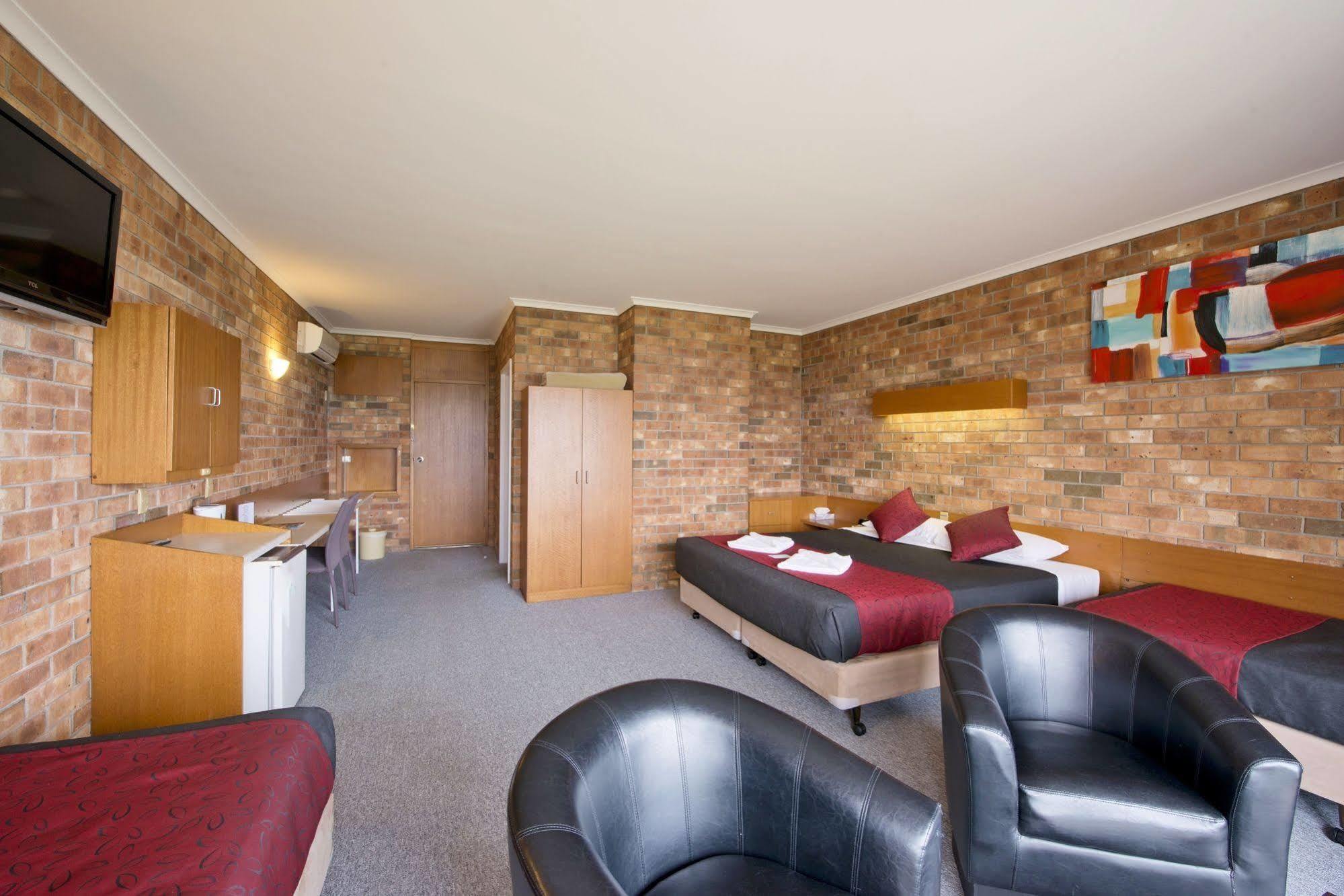 Kangaroo Island Seaside Inn Кингскот Экстерьер фото