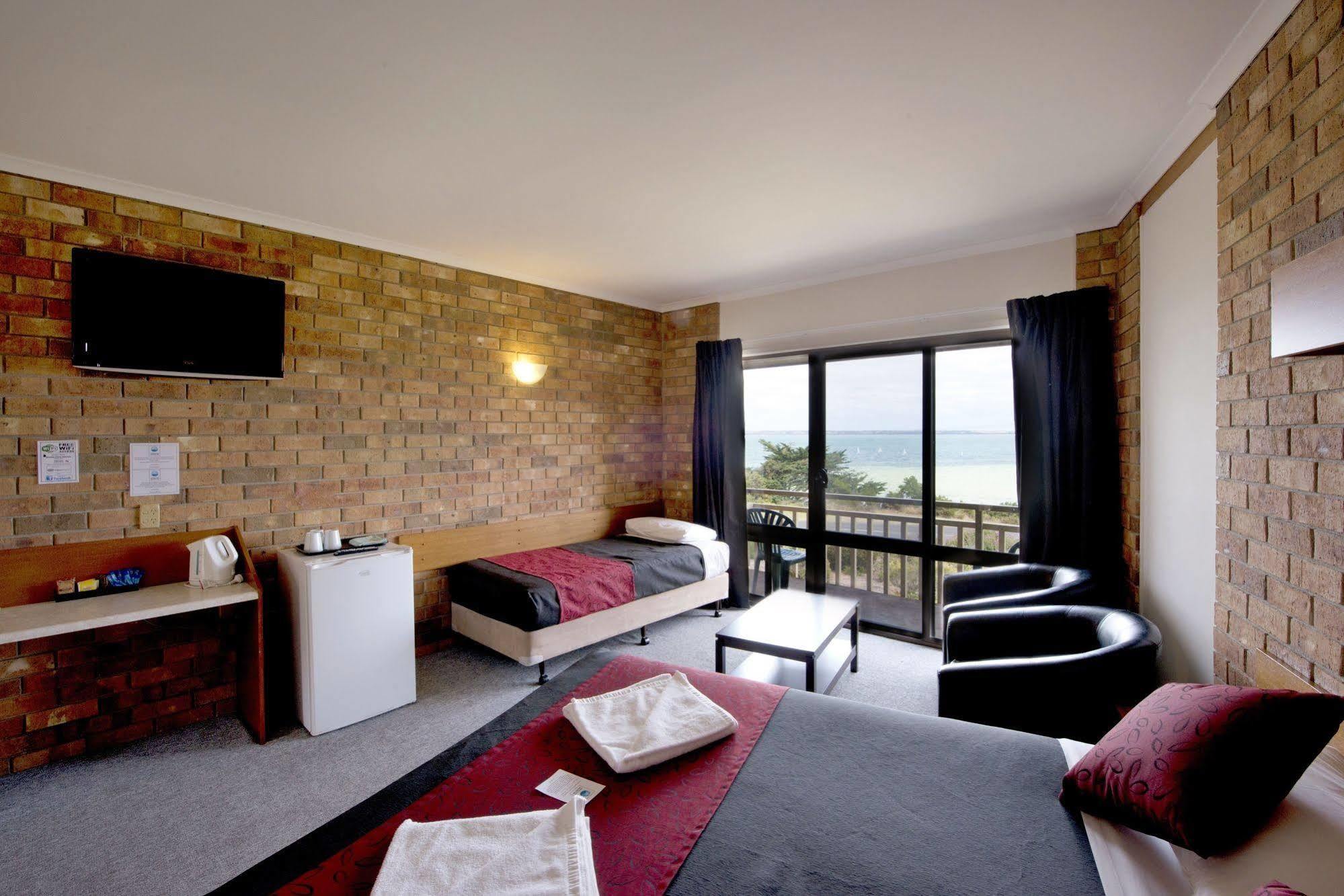 Kangaroo Island Seaside Inn Кингскот Экстерьер фото