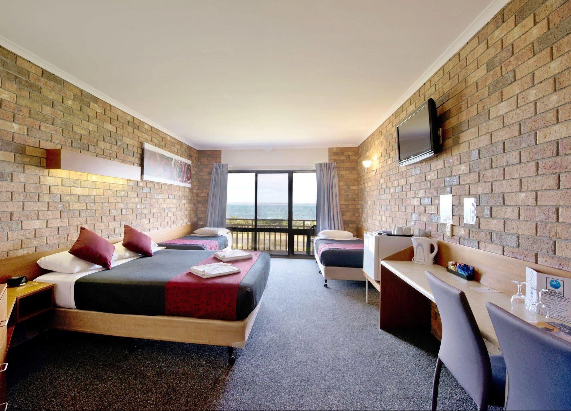 Kangaroo Island Seaside Inn Кингскот Экстерьер фото