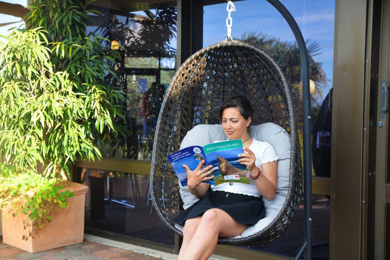 Kangaroo Island Seaside Inn Кингскот Экстерьер фото
